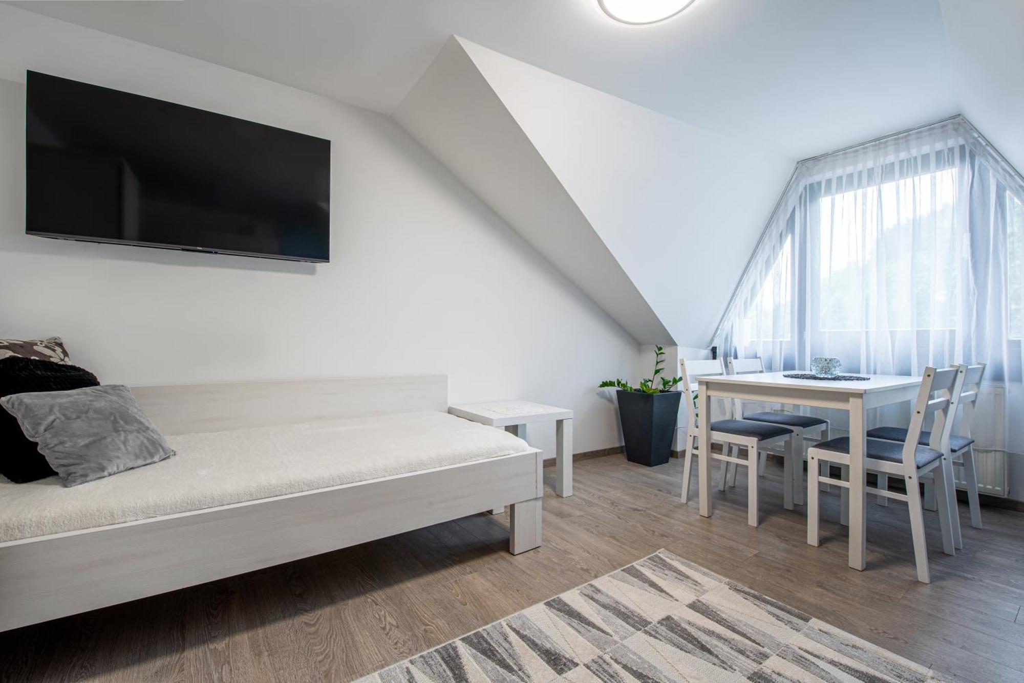 Chillgarden Apartments Trenčín Zewnętrze zdjęcie